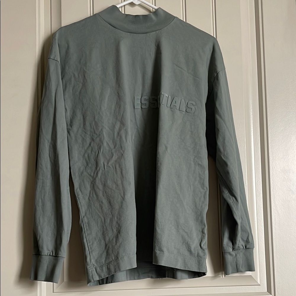 Essentials Fear Of God Shirt - Picture 2 of 7